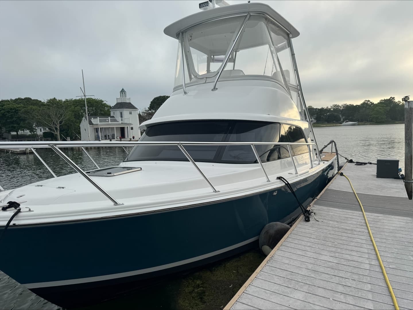 2021 Bertram 35 Flybridge