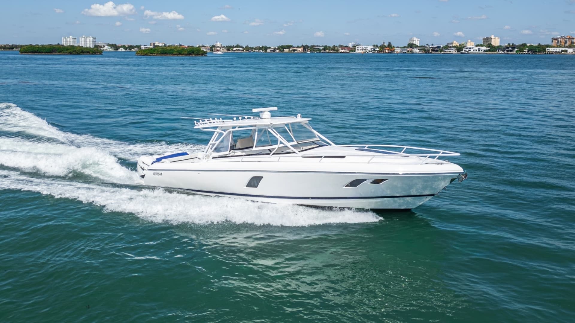 2014 Intrepid 400 Cuddy