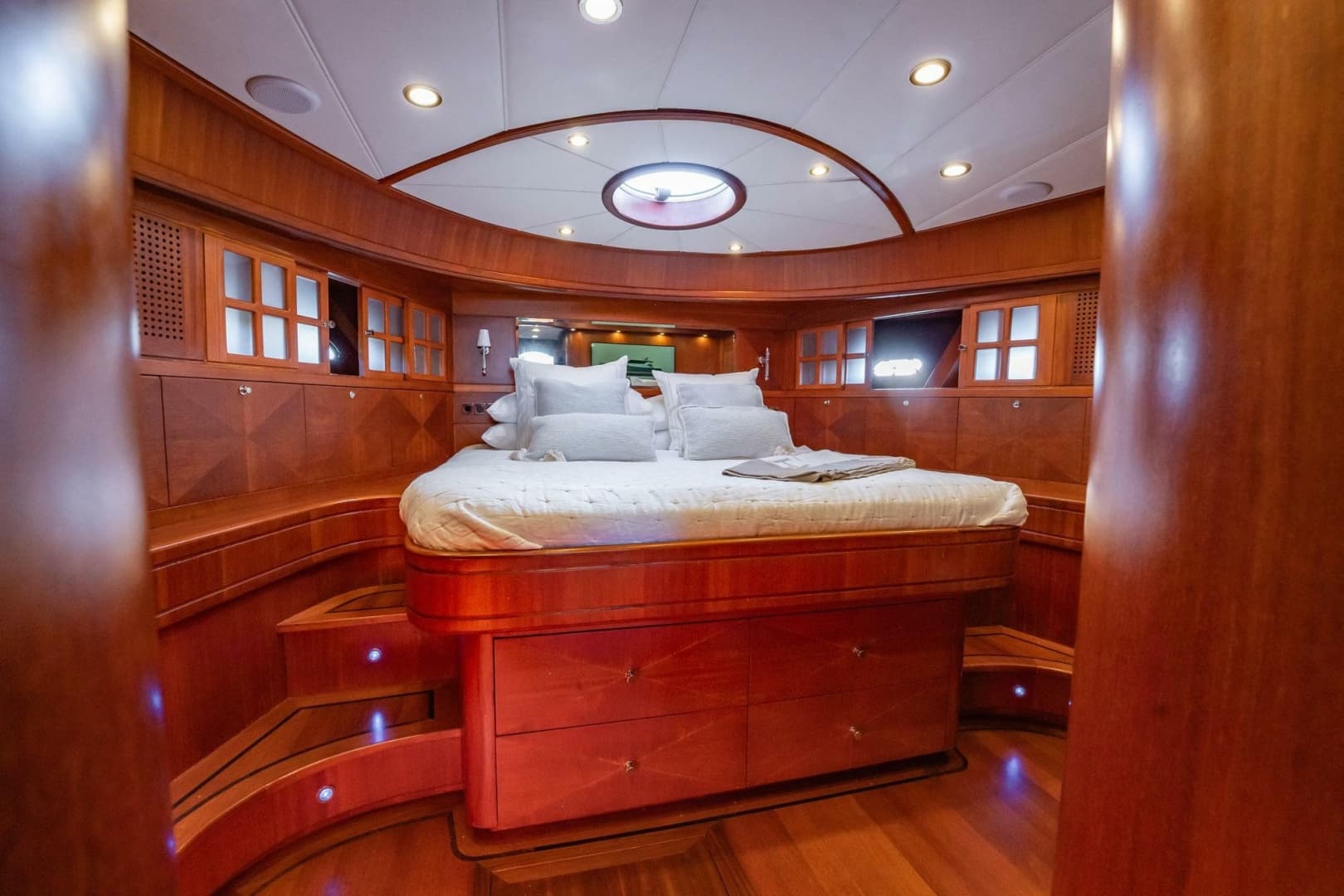 2006 Vicem 62 Custom