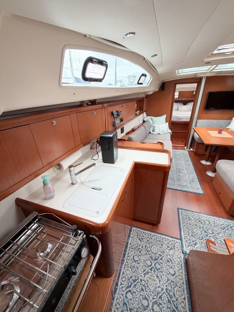 2009 Beneteau Oceanis 40