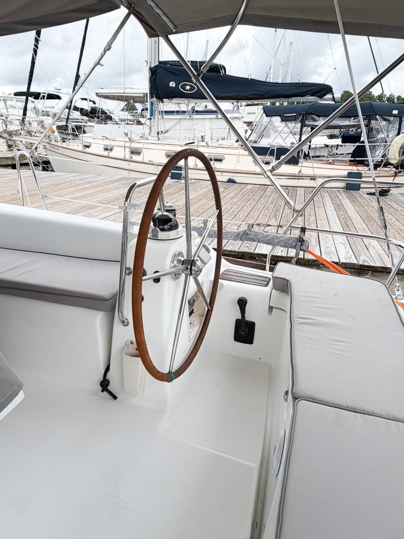 2009 Beneteau Oceanis 40
