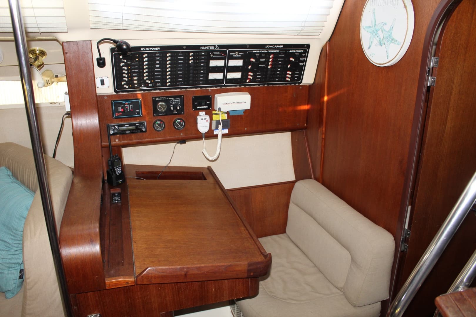 1997 Hunter 430
