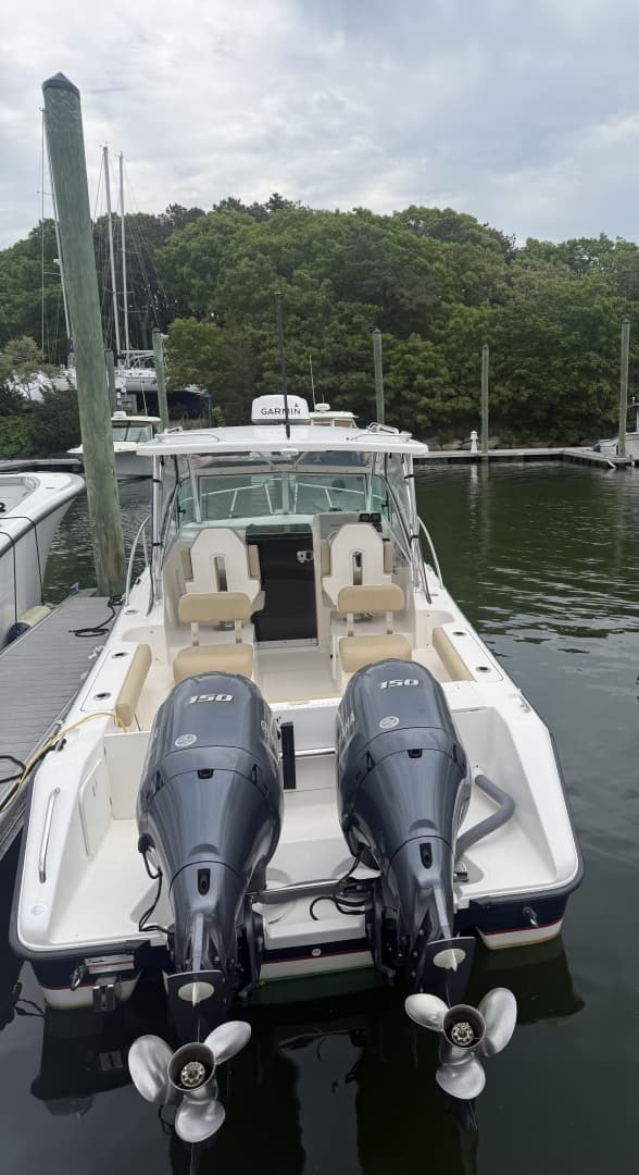 2016 Pursuit 255 Offshore