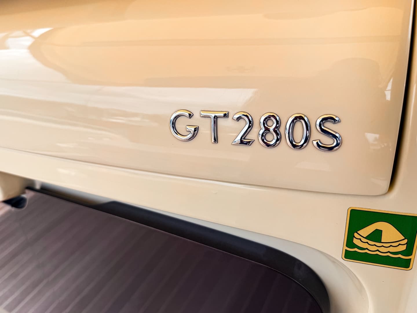 2023 Invictus GT280S