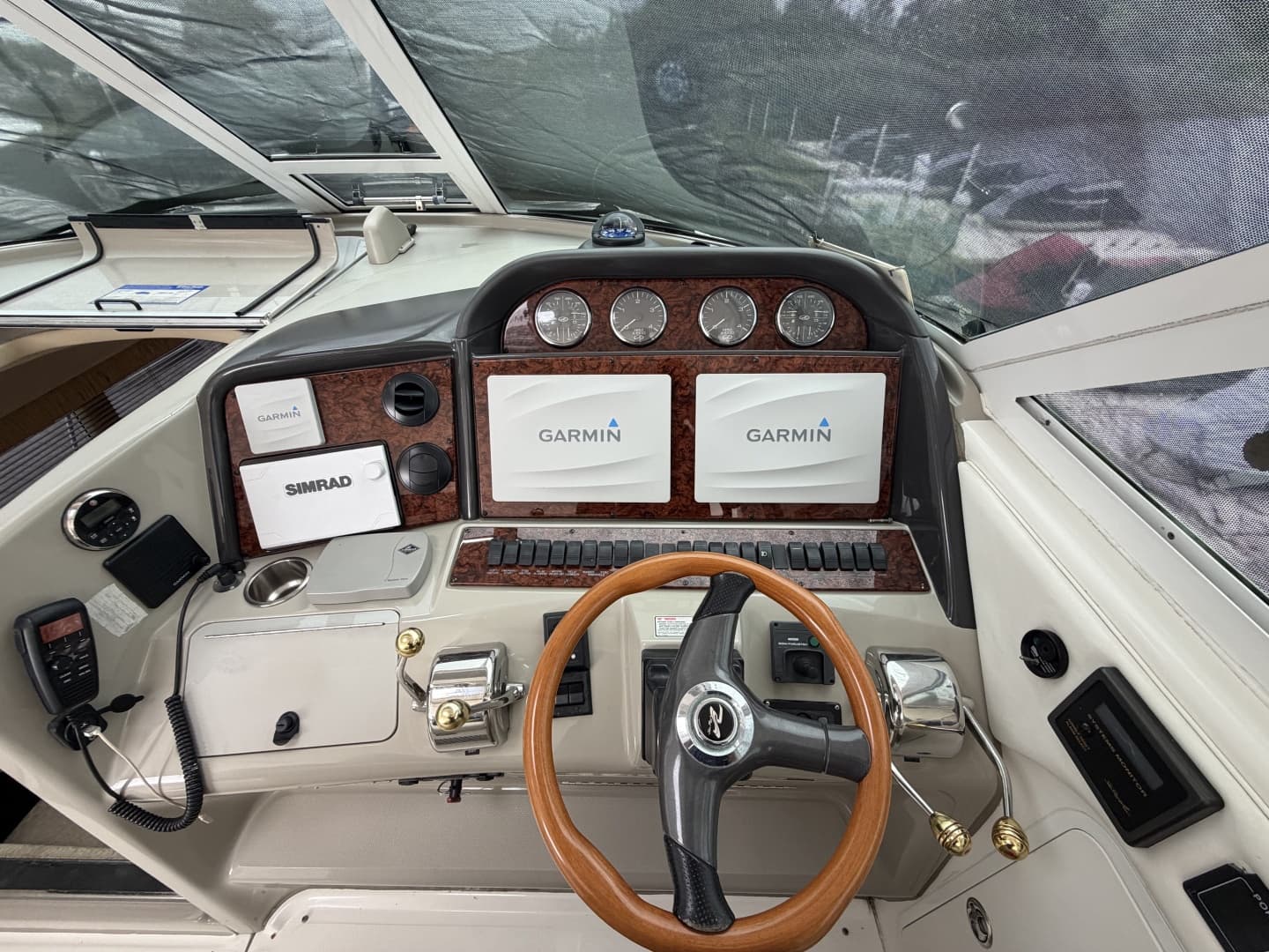 2005 Sea Ray 390 Motor Yacht