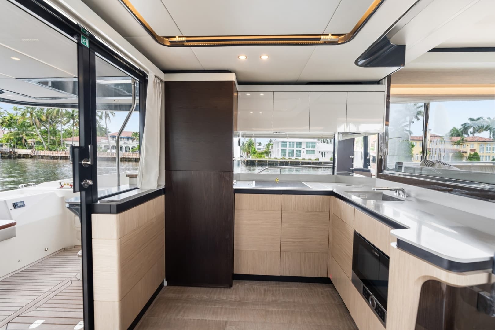 2022 Absolute Navetta 52