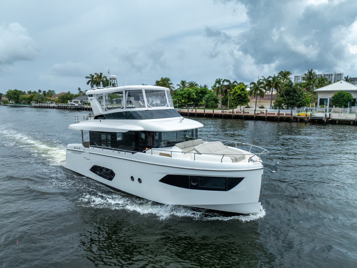2022 Absolute Navetta 52