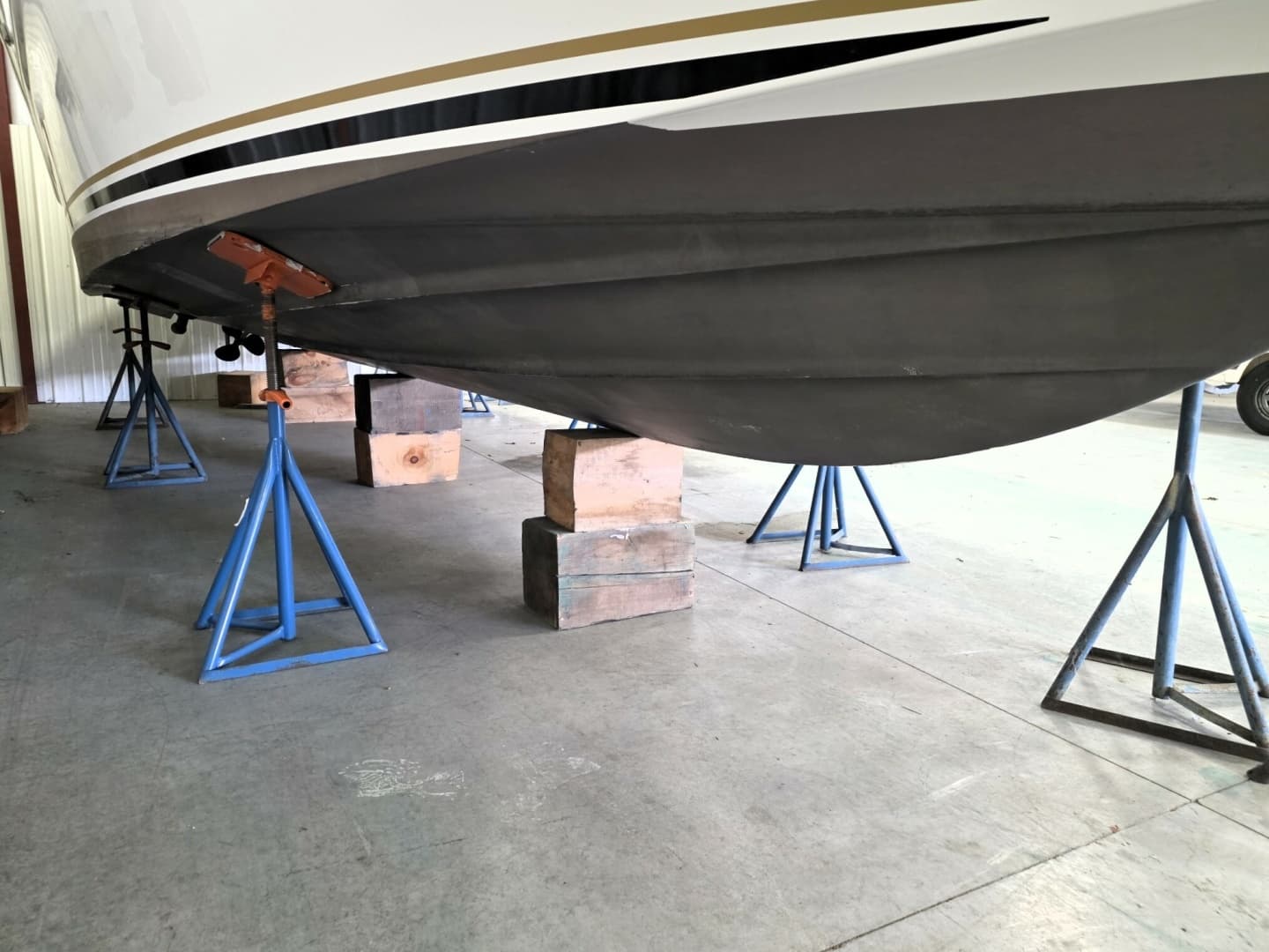 Starboard Bottom View  Bow