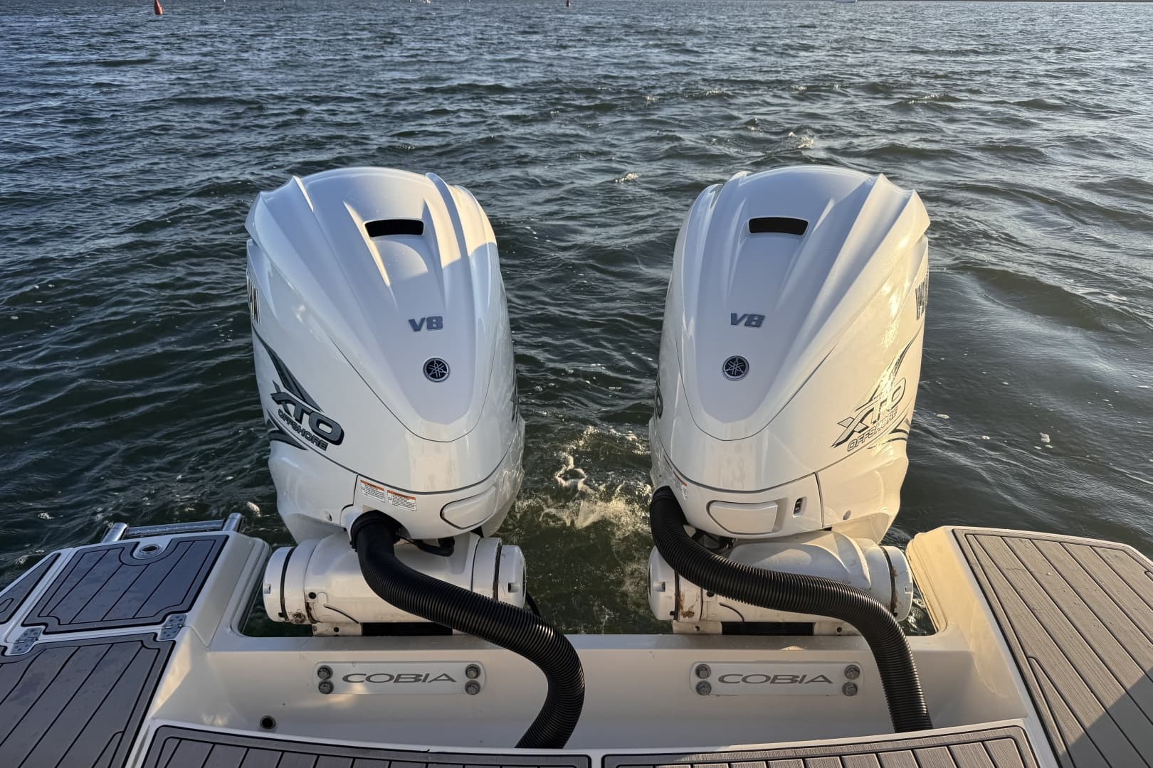 2023 Cobia 330 DC