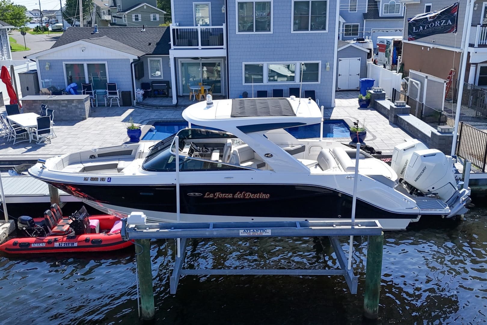 2024 Sea Ray SLX 310 Outboard