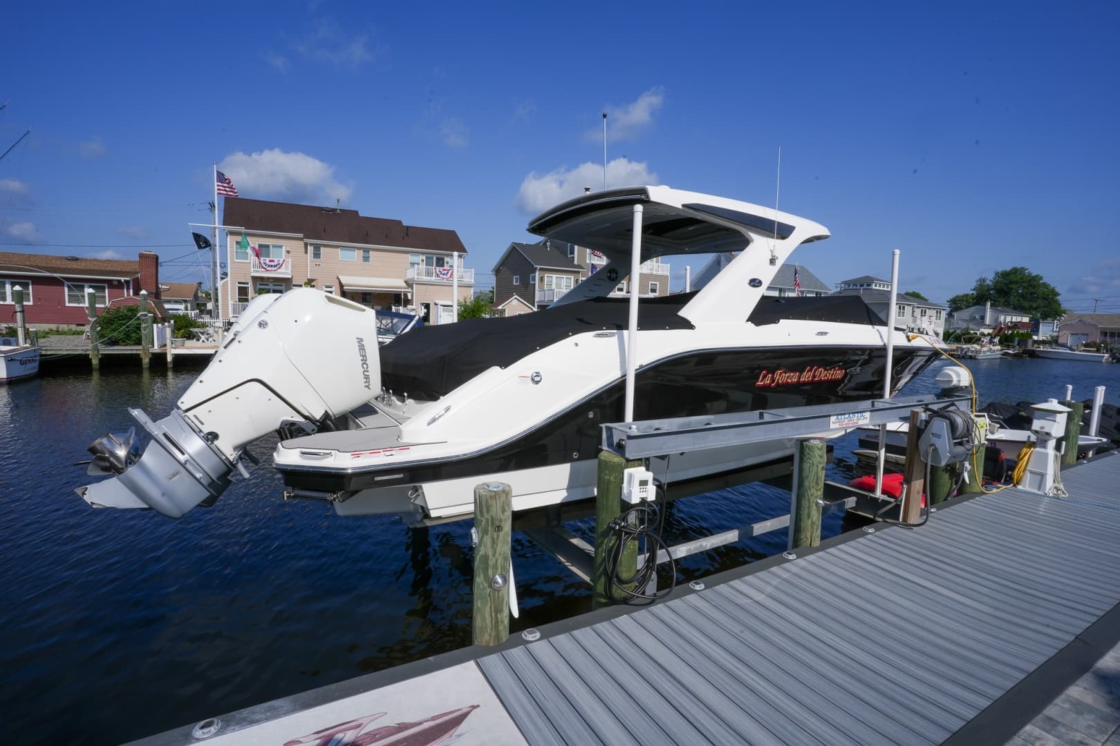 2024 Sea Ray SLX 310 Outboard