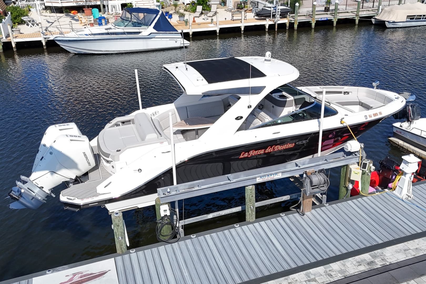 2024 Sea Ray SLX 310 Outboard