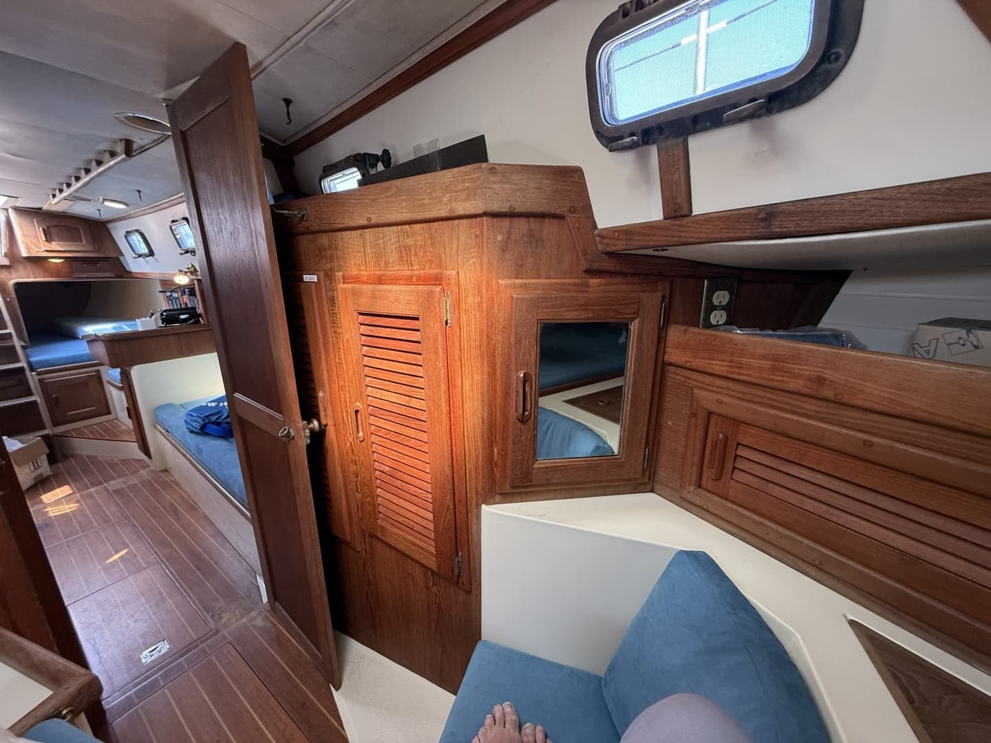 1994 Pacific Seacraft 37