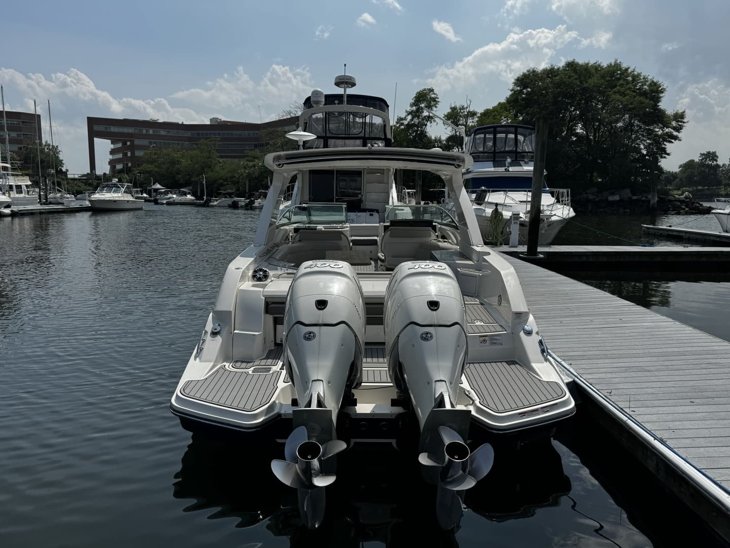 2021 Sea Ray 350 SLX