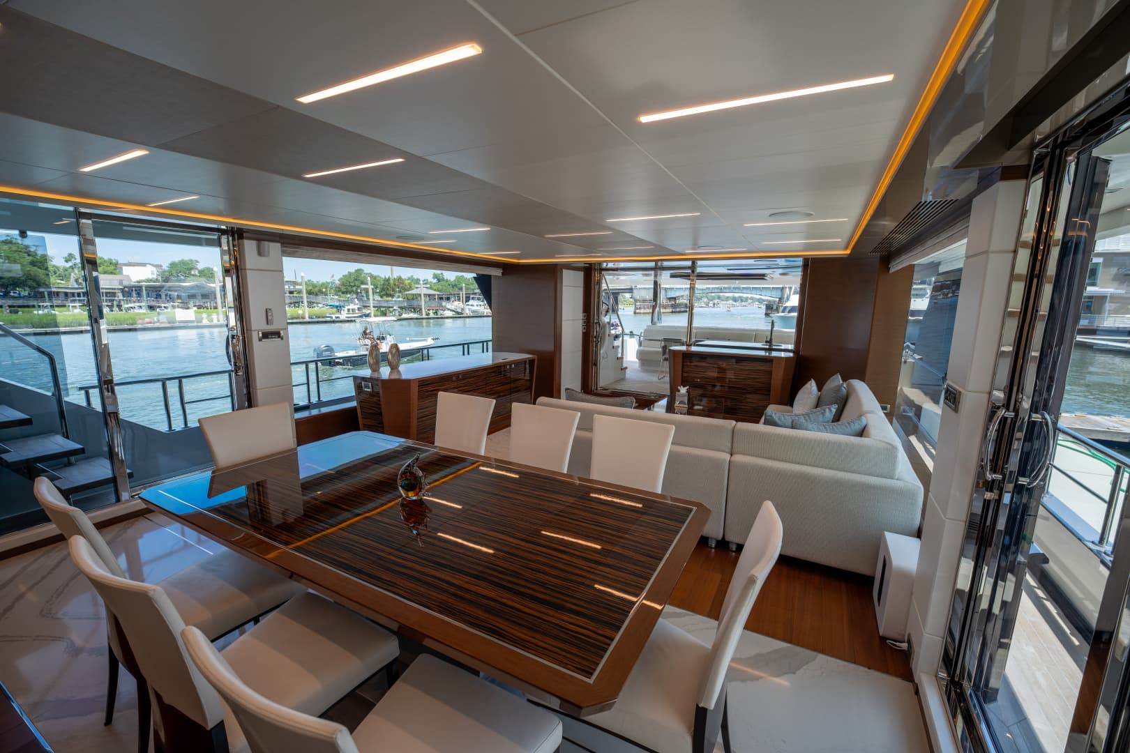2021 Ocean Alexander 28R