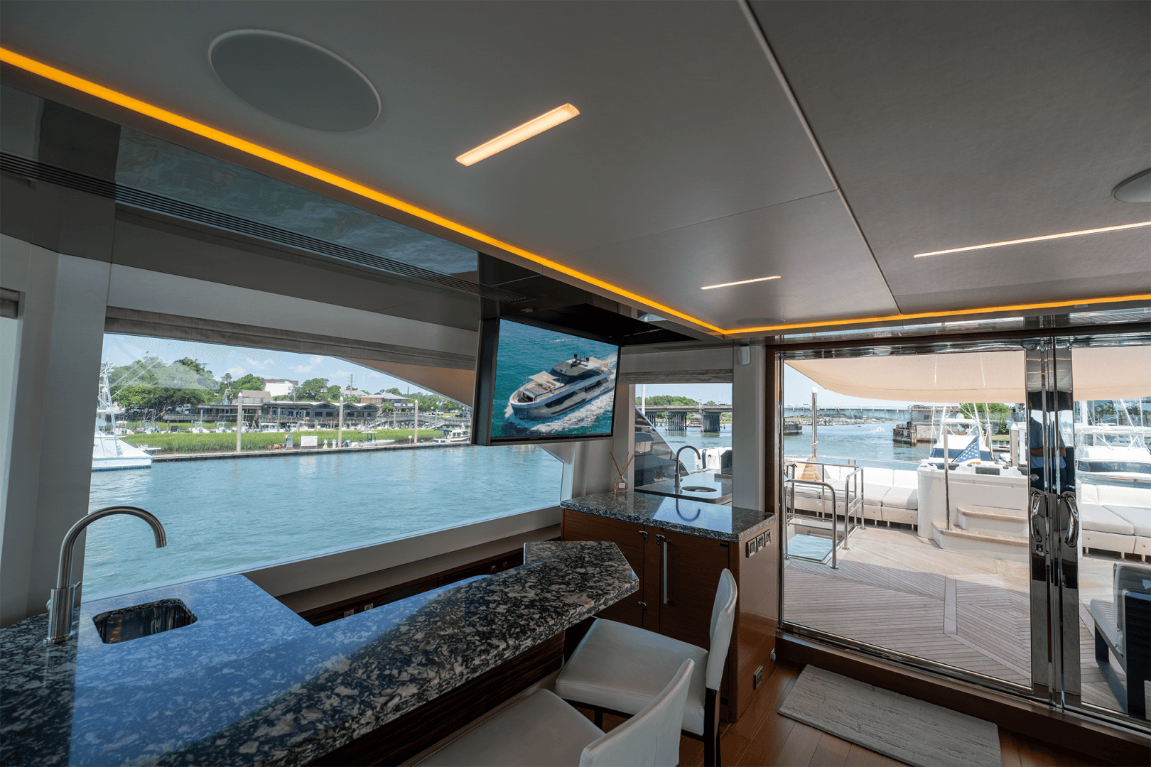 2021 Ocean Alexander 28R