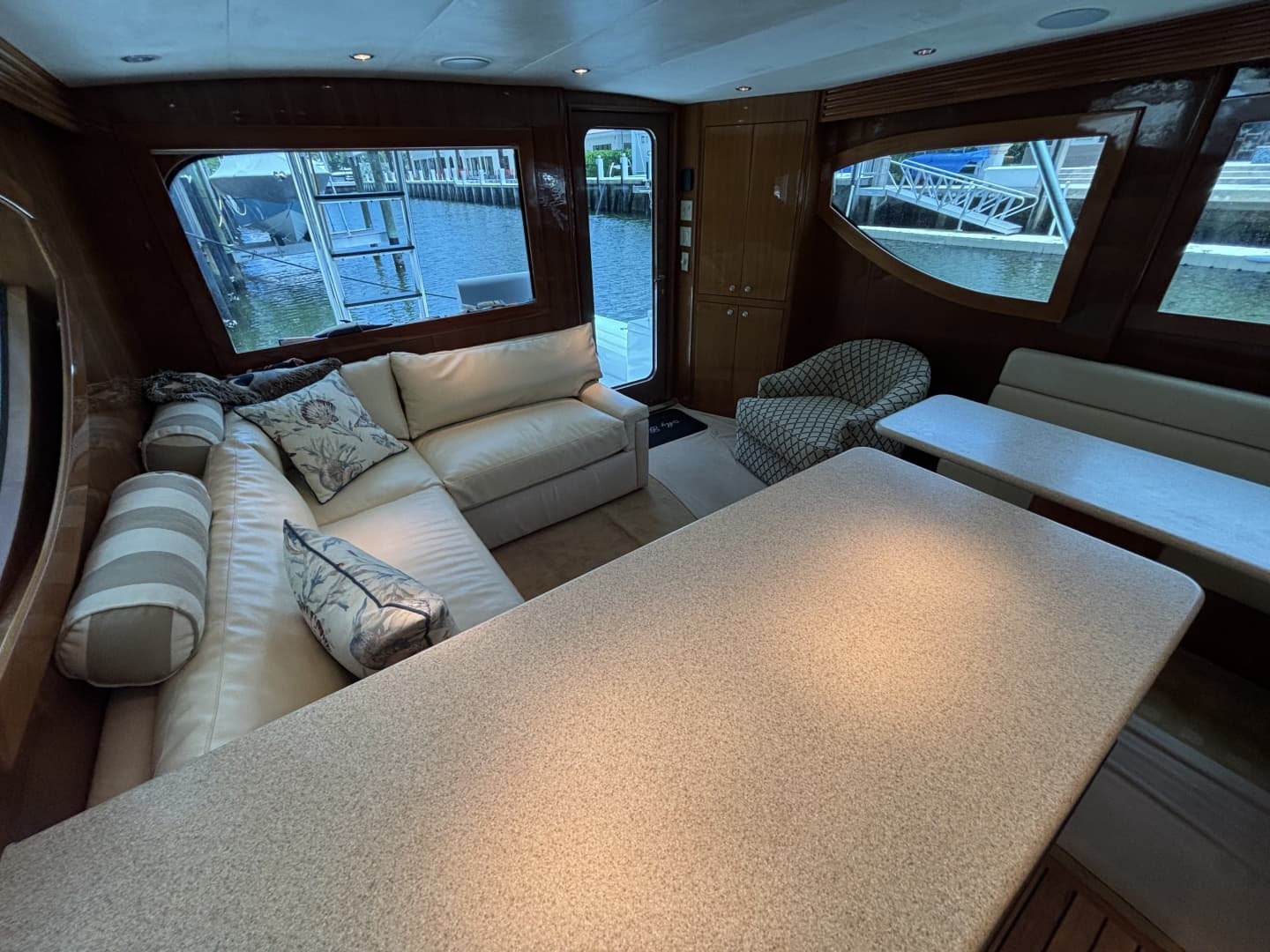 2005 Hatteras Convertible