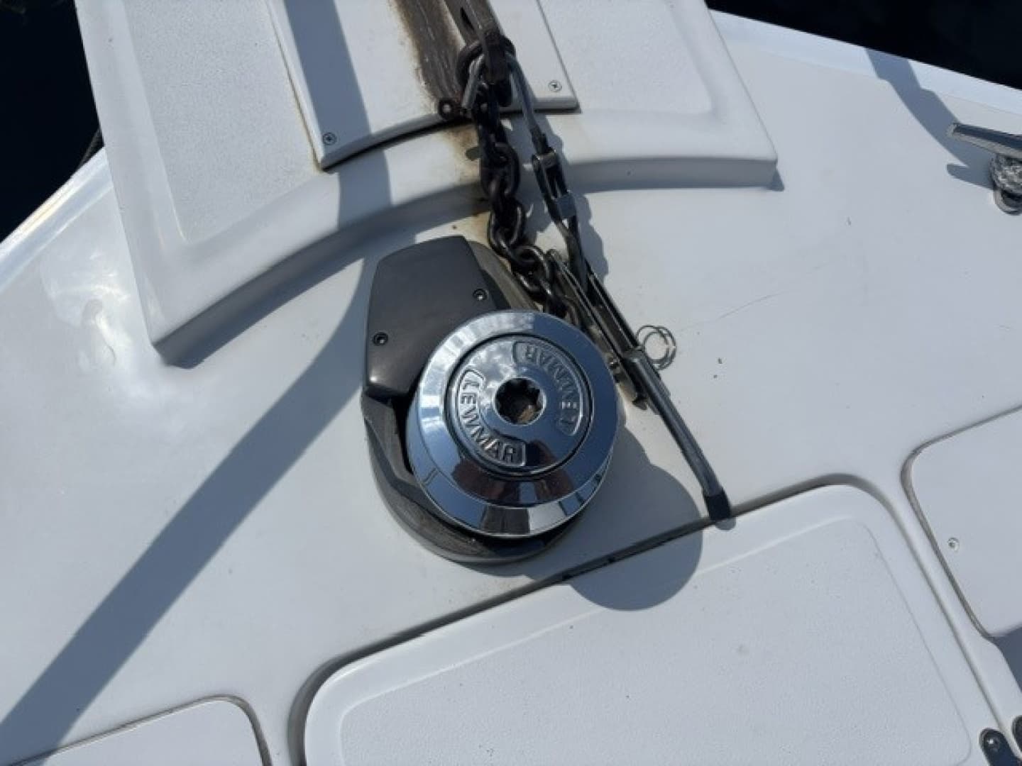 2001 Mainship 390