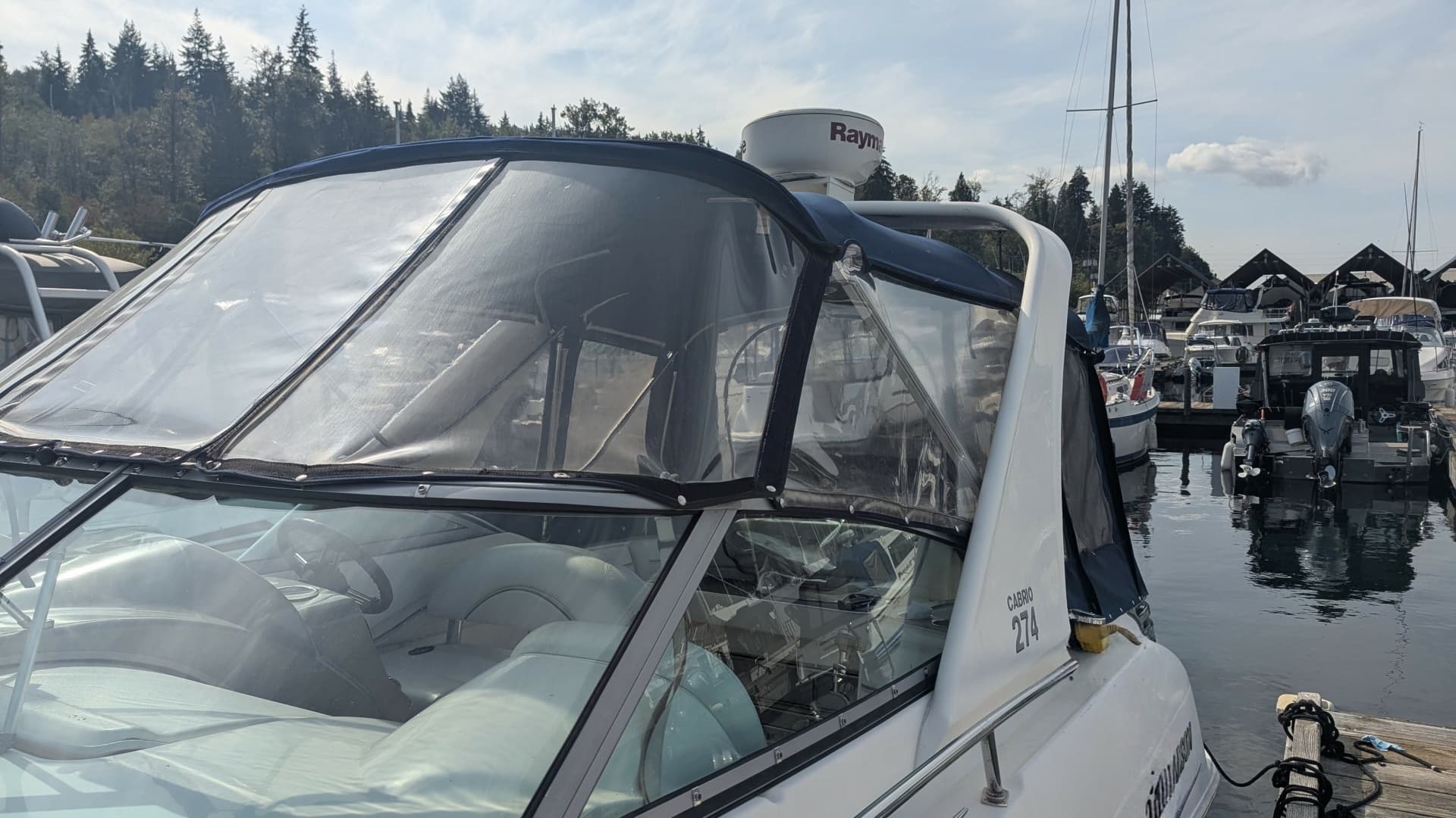 2010 Larson Cabrio 274