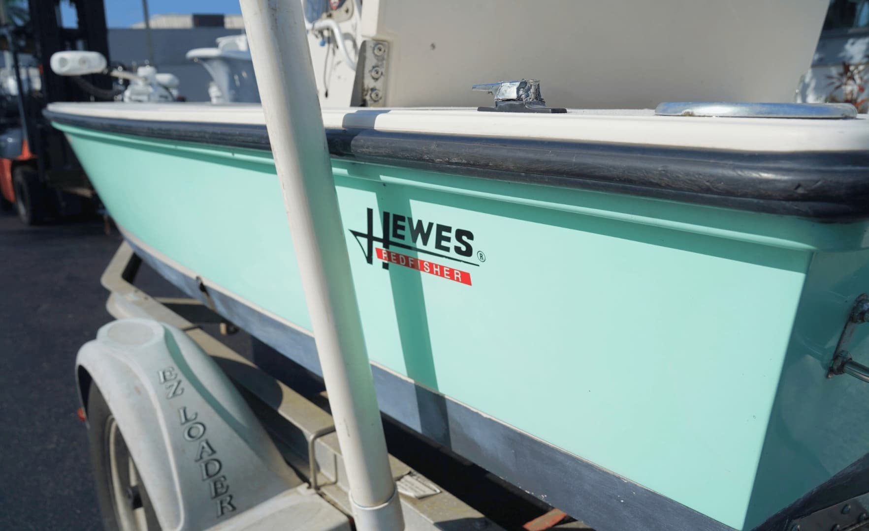 2001 Hewes Redfisher