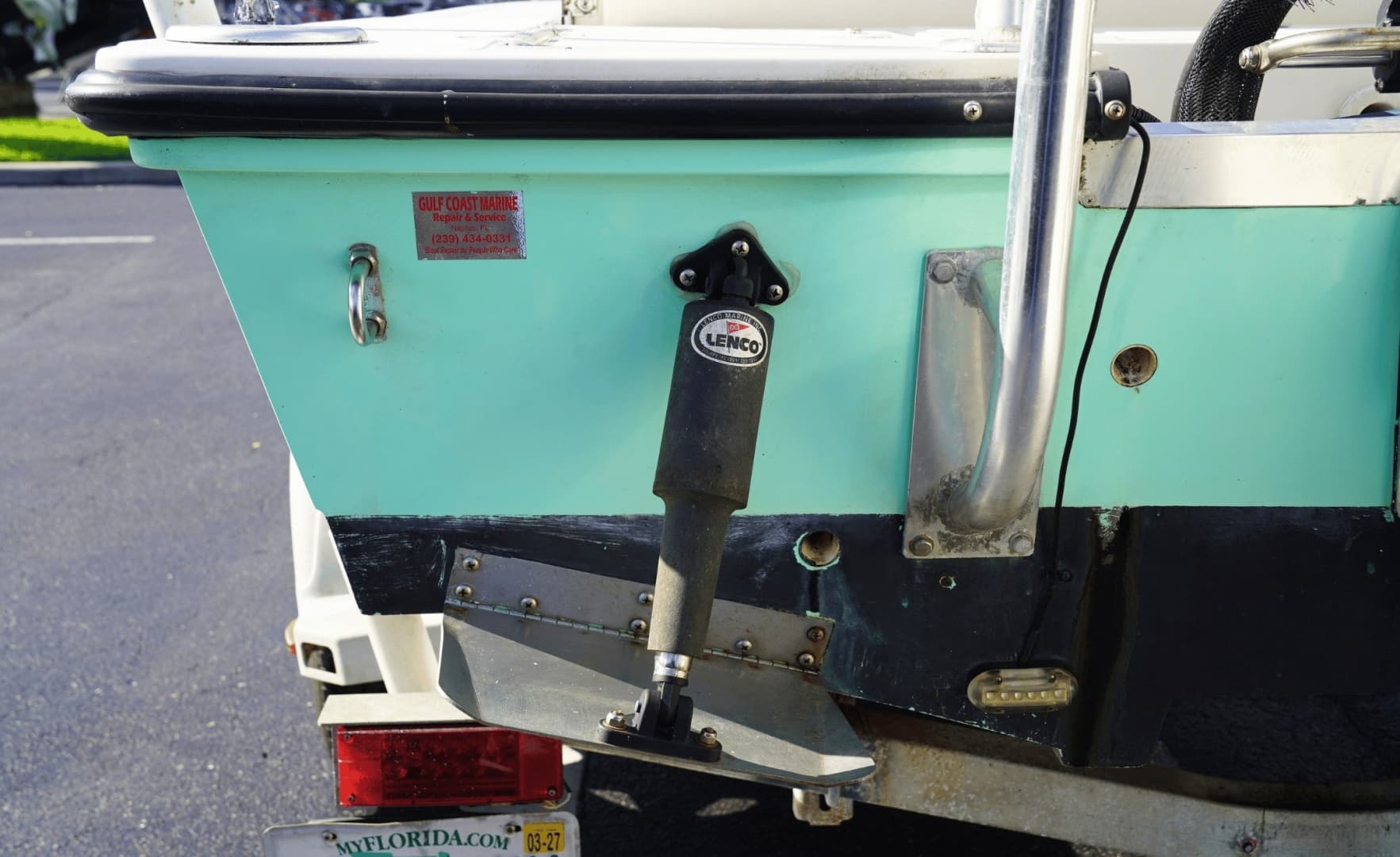 2001 Hewes Redfisher