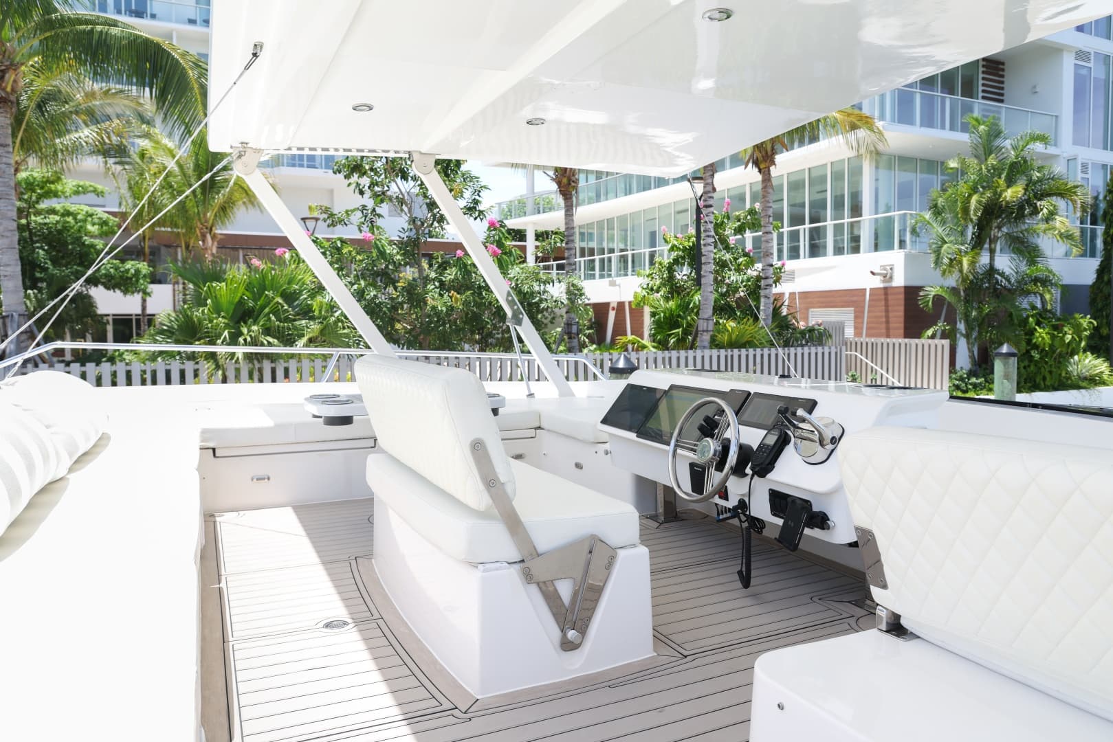 2019 Silent-Yachts 