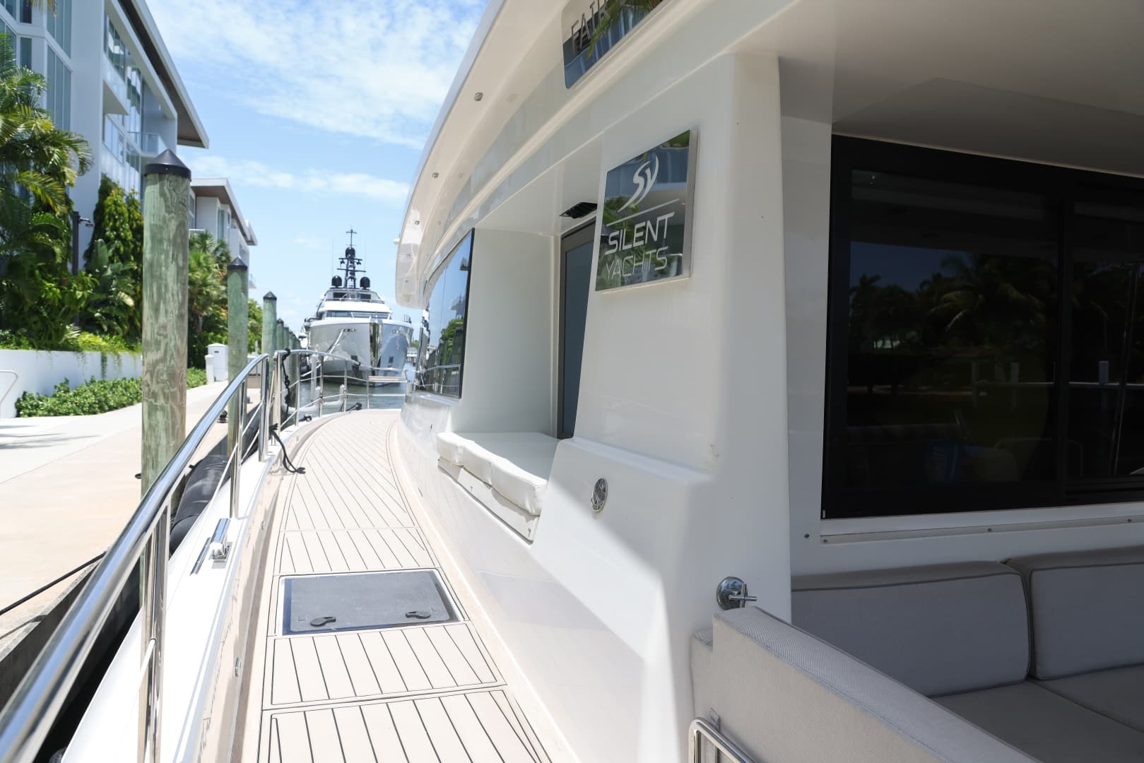 2019 Silent-Yachts 