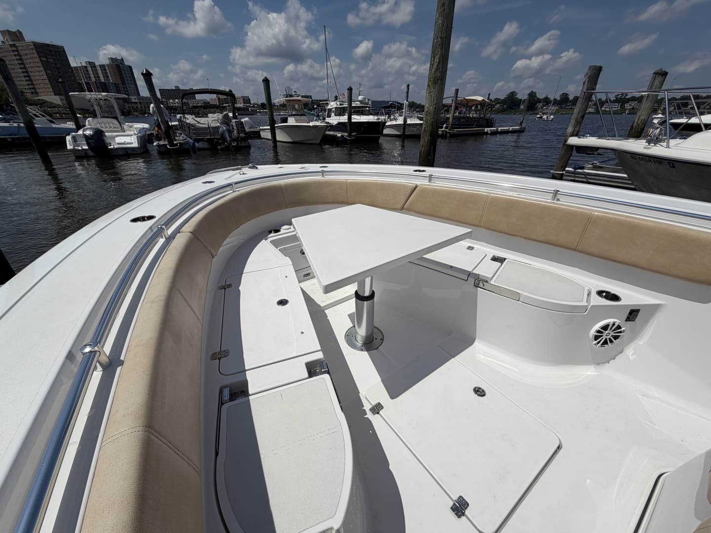 2018 Sportsman Open 312 Center Console