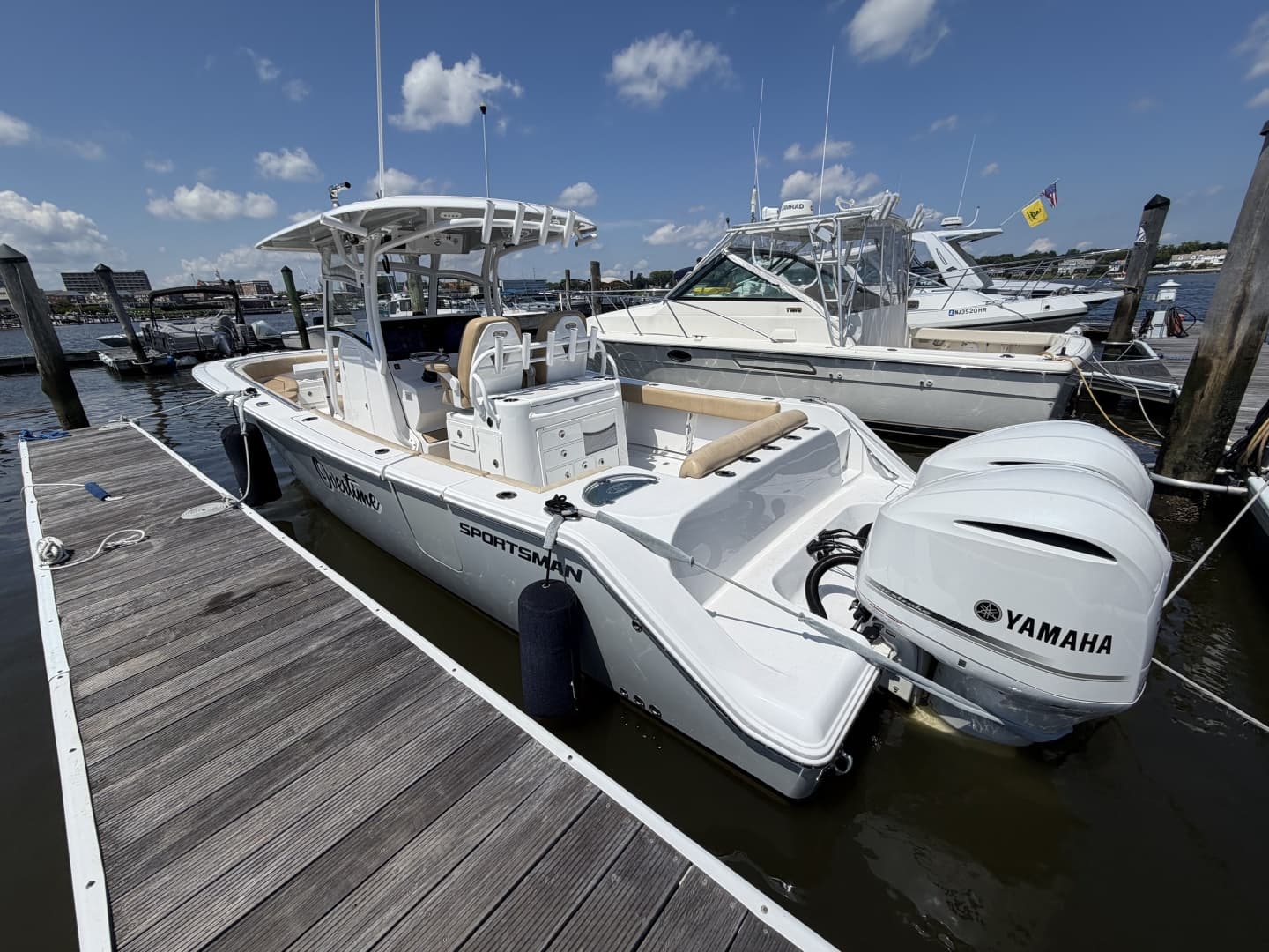 2018 Sportsman Open 312 Center Console