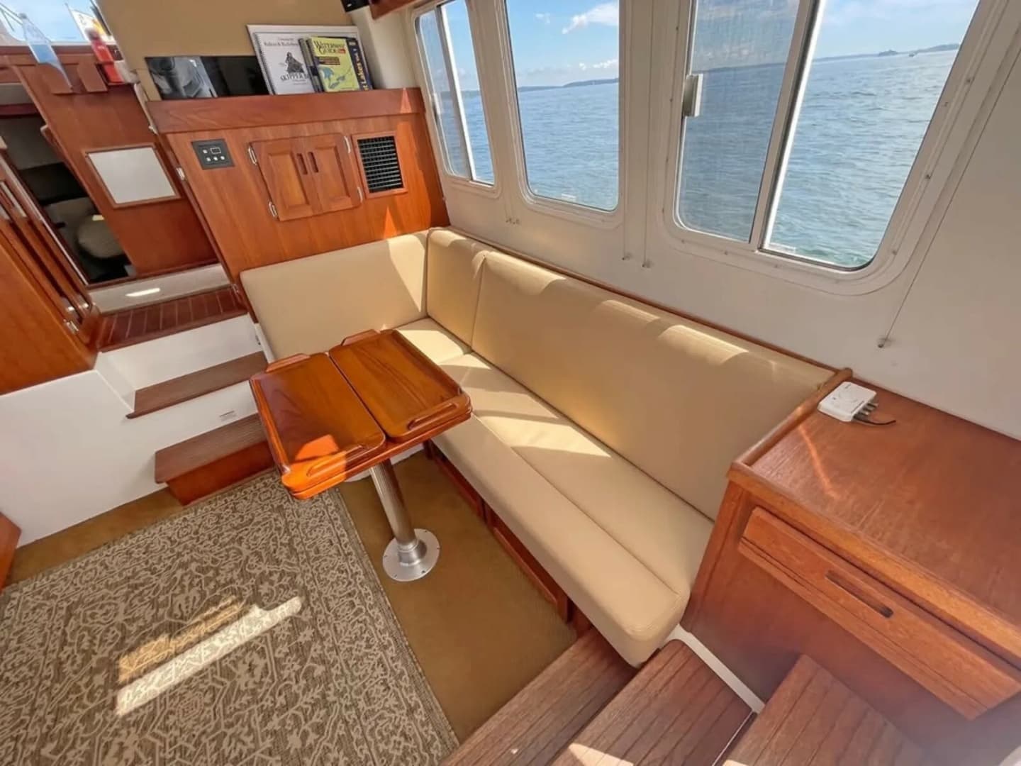 2010 Nordic Tugs 32/34 Pilothouse
