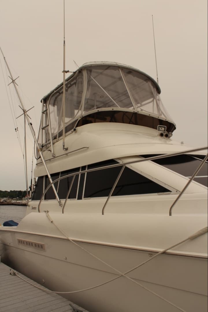Upper Canvas Flybridge