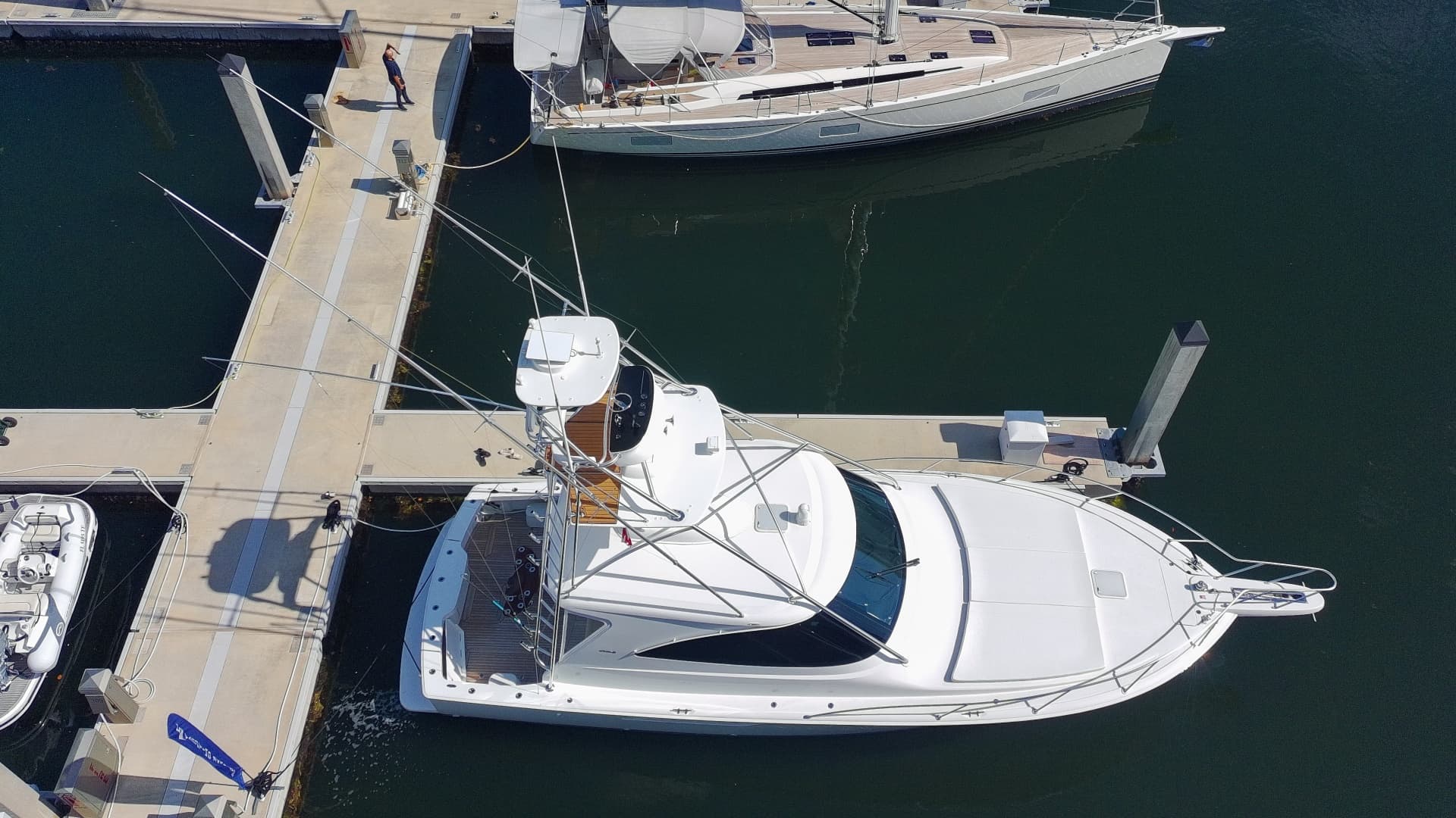 2020 Viking 44 Sport Coupe