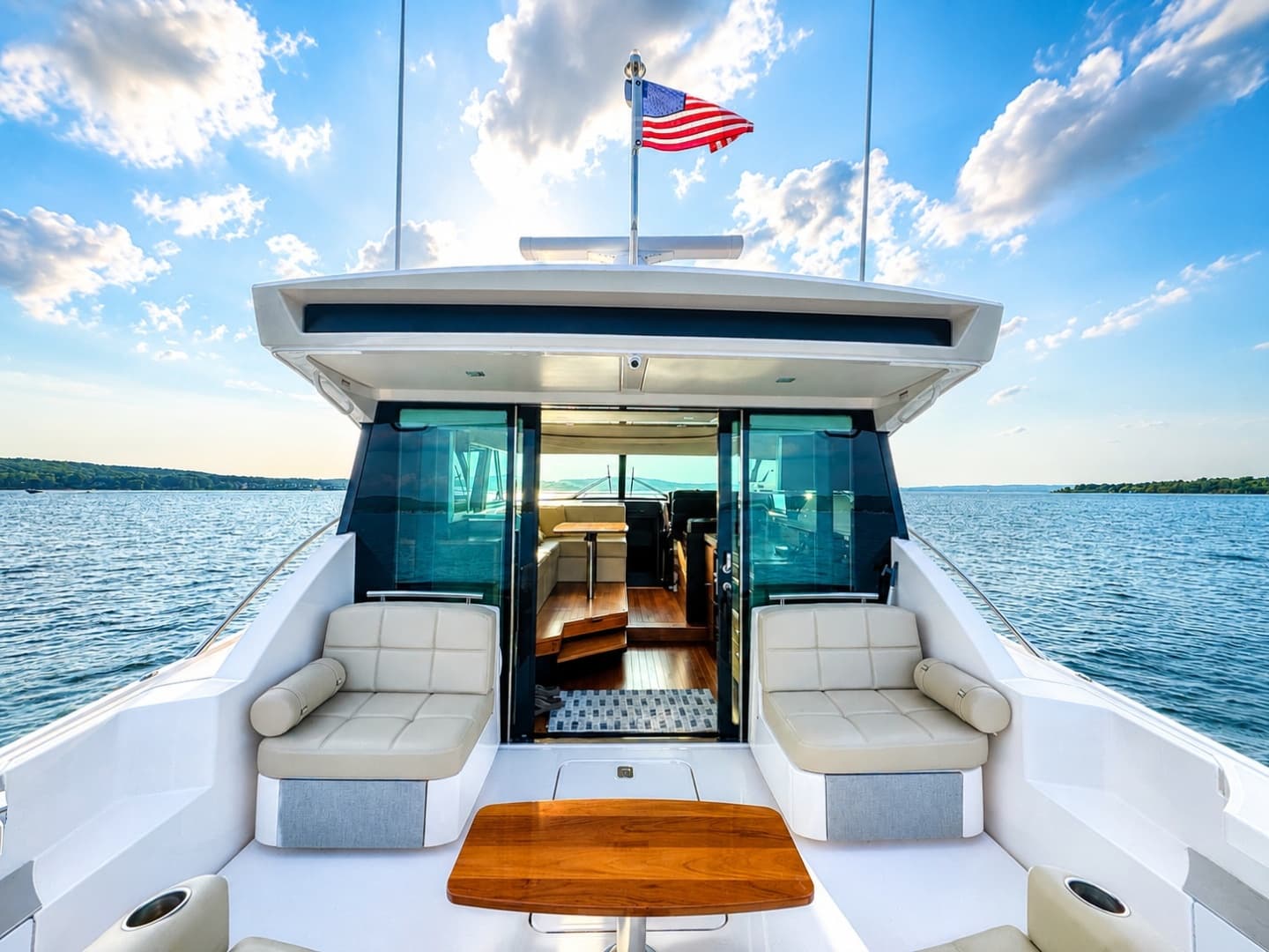 2016 Tiara Yachts 44 Coupe