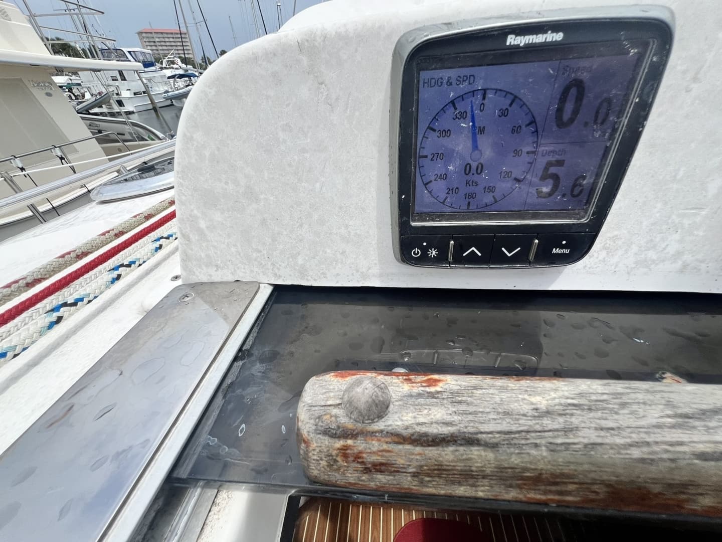 2007 Hunter 41 Deck Salon