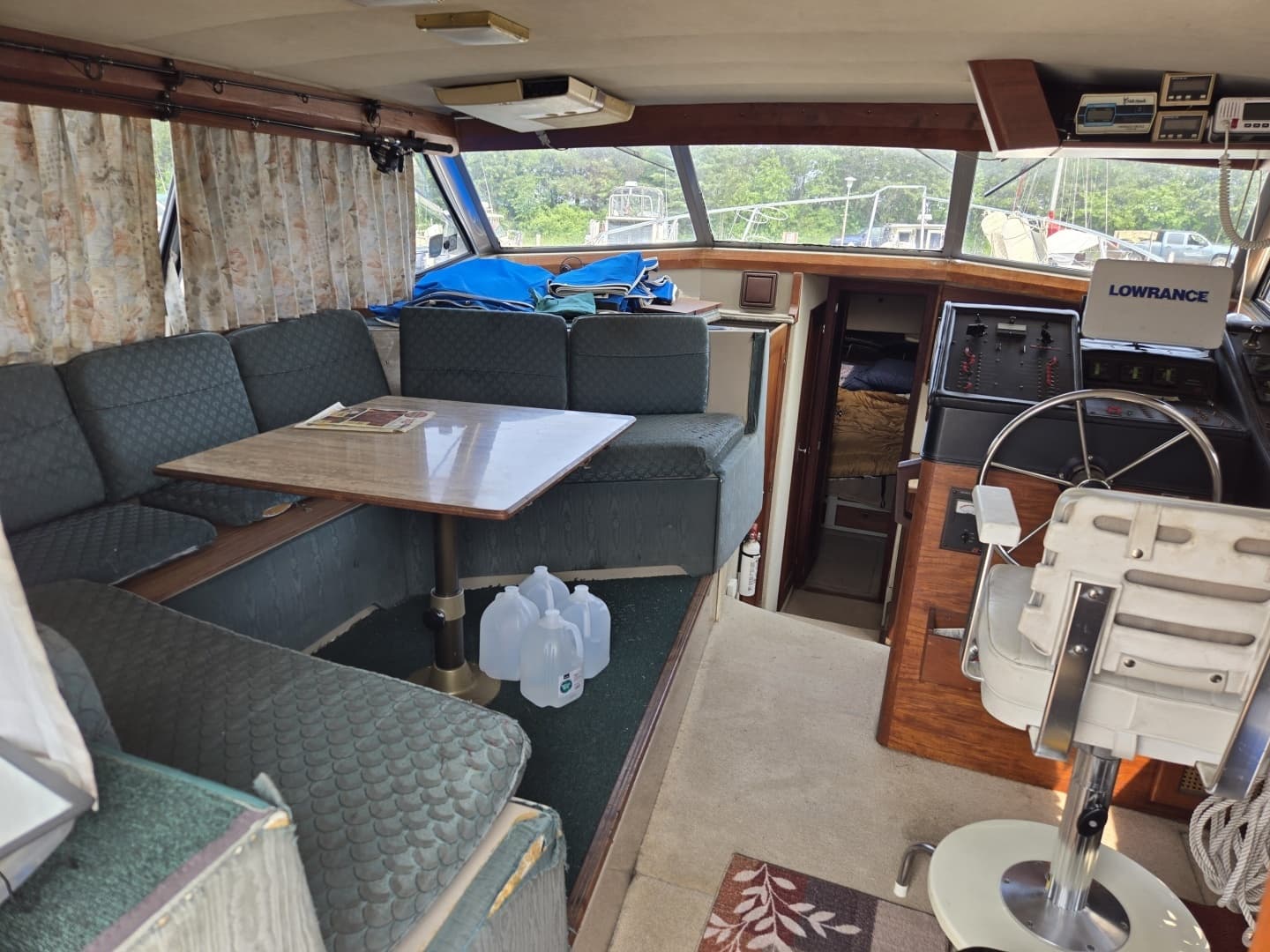 1986 Bayliner 3870