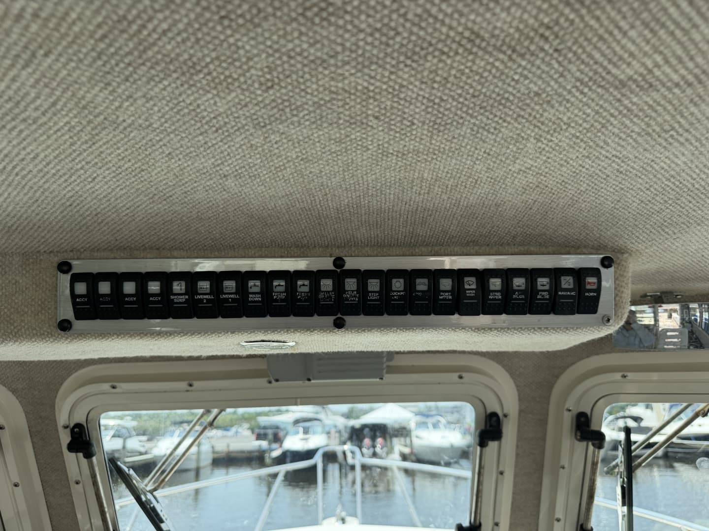 2009 Parker 3420 XLD Sport Cabin