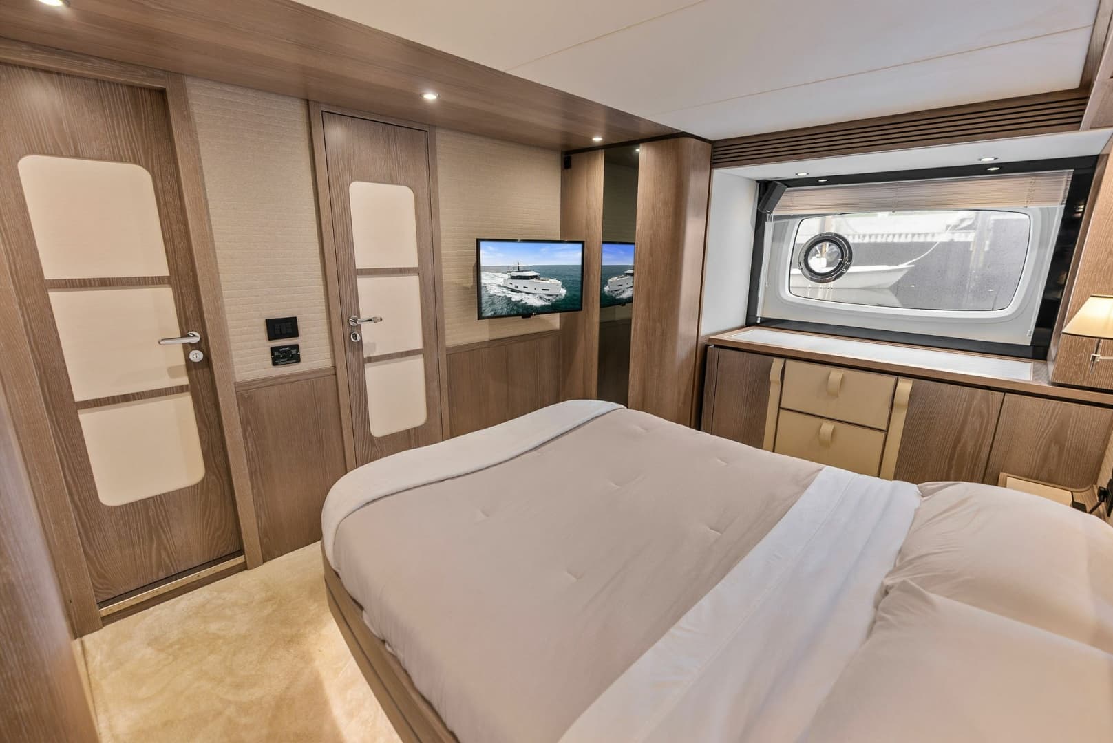 2021 Azimut Magellano 66