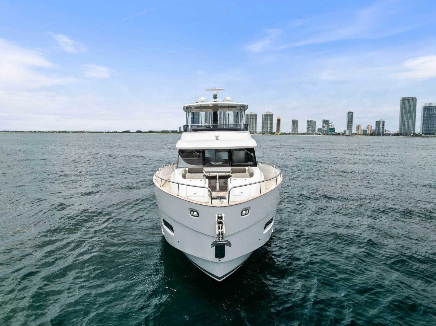 2021 Azimut Magellano 66