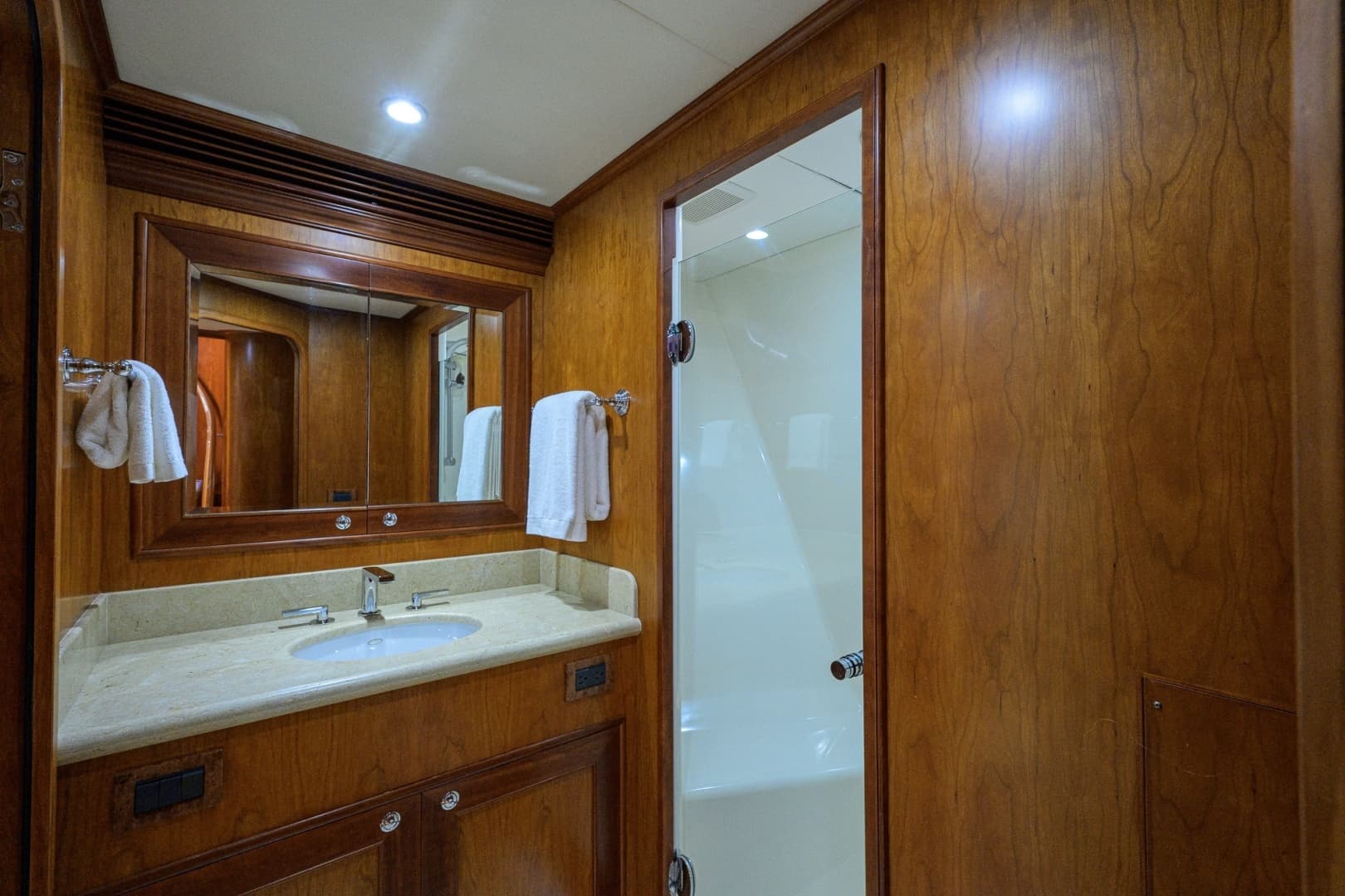 Port Guest Stateroom Head