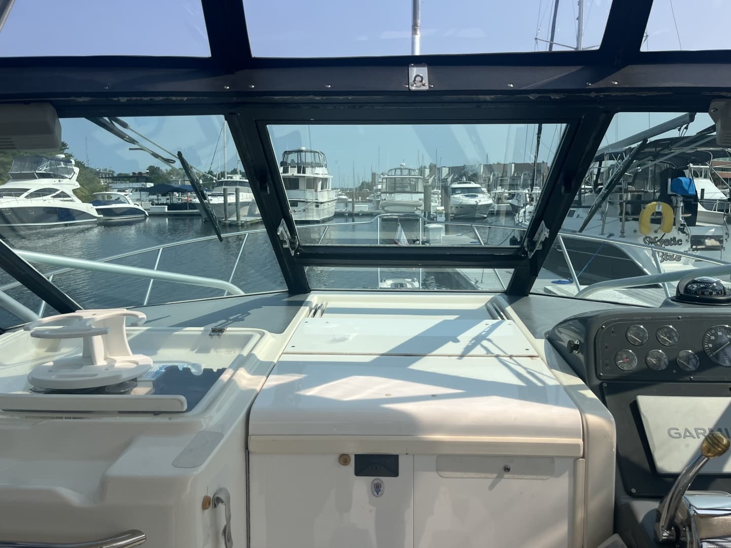 1996 Tiara Yachts Montauk
