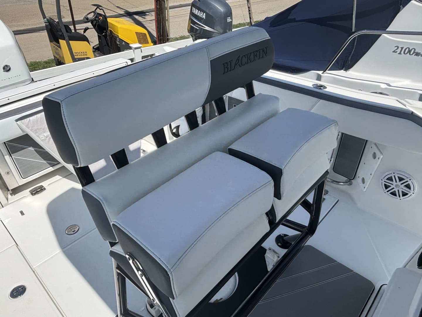 2020 Blackfin 242CC
