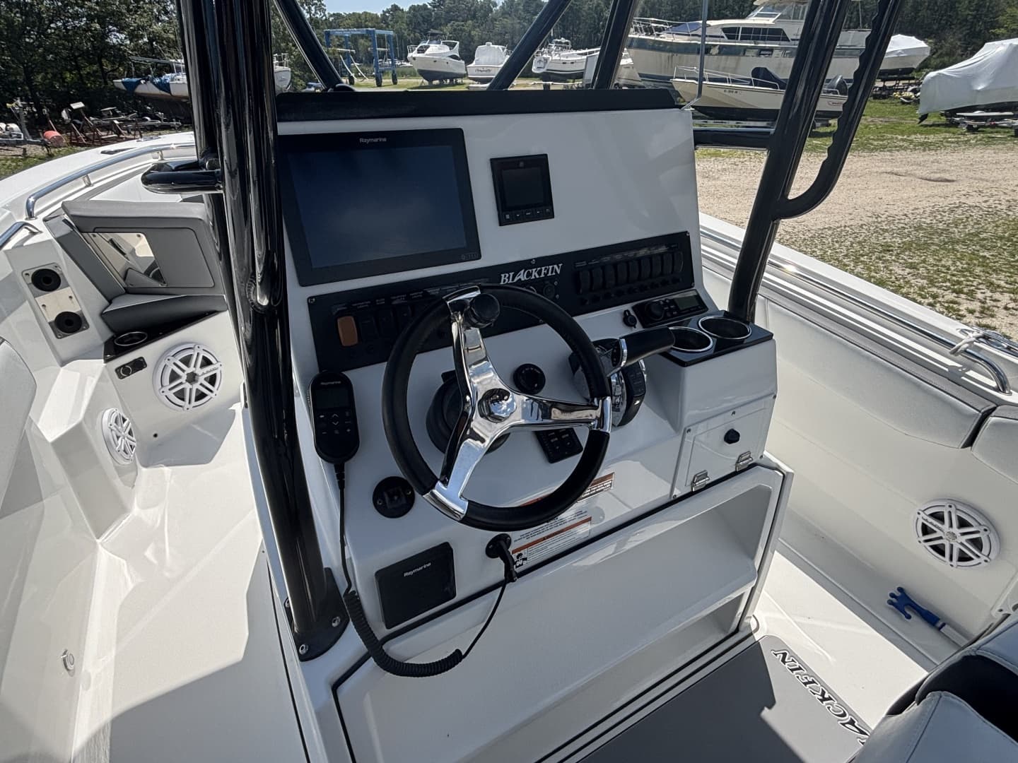 2020 Blackfin 242CC