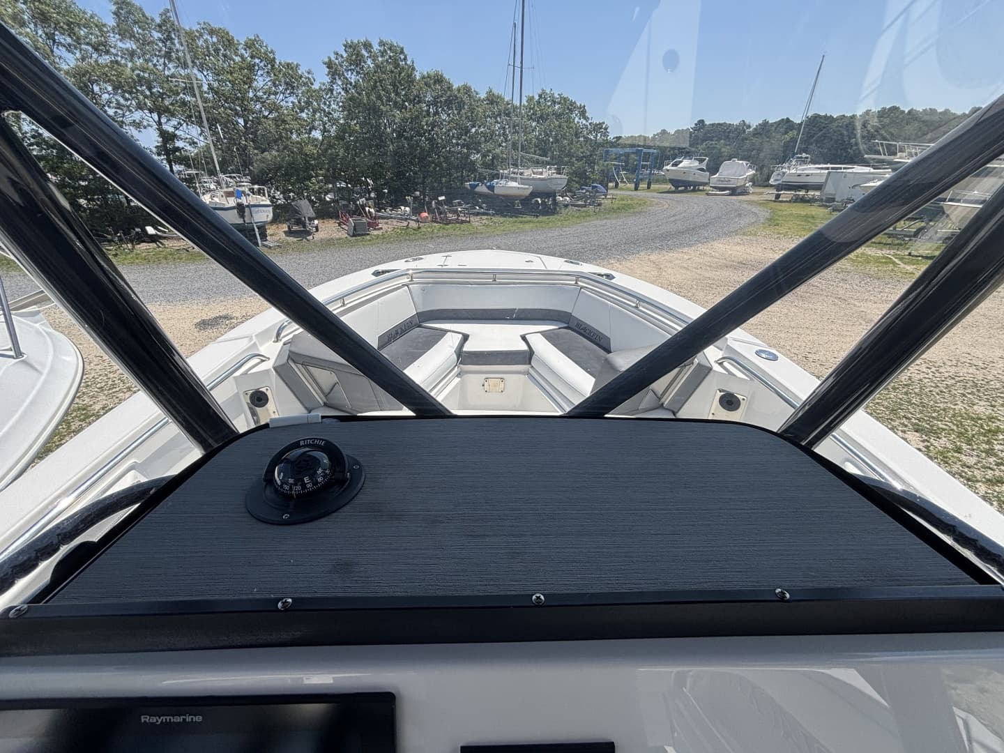 2020 Blackfin 242CC
