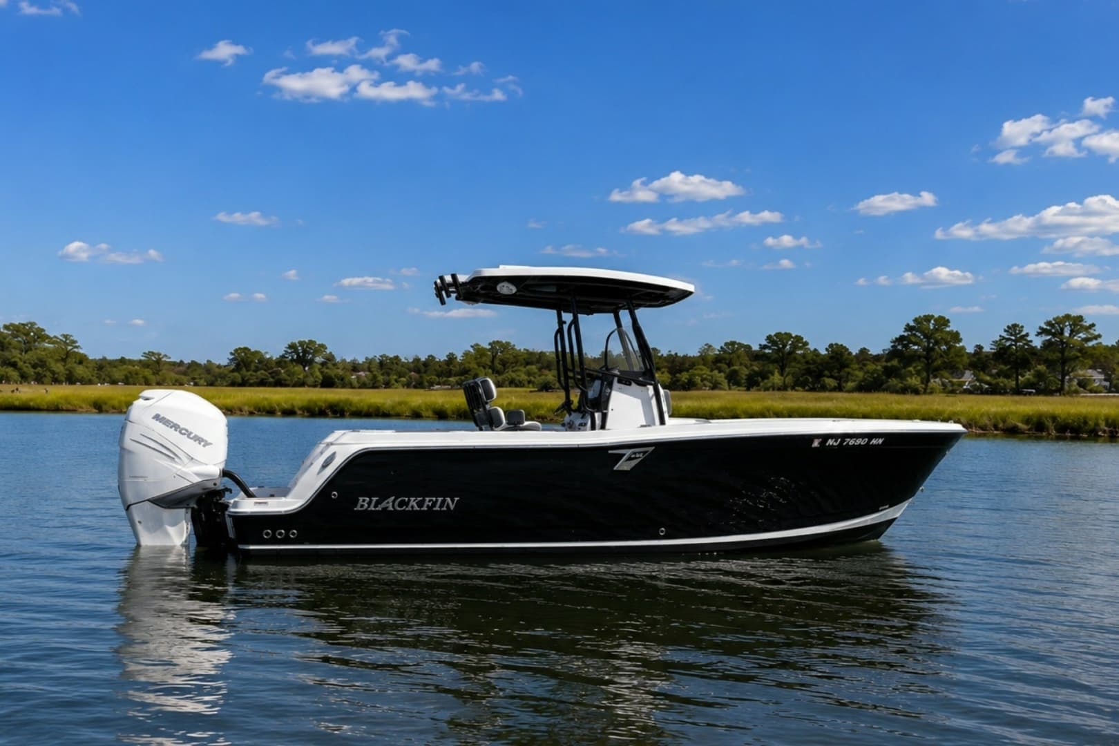 2020 Blackfin 242CC
