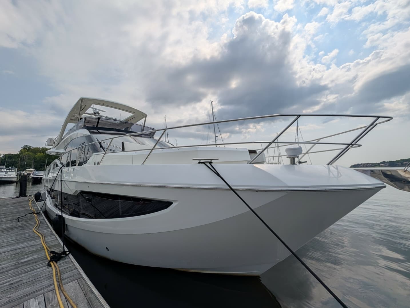 2018 Galeon 640 FLY