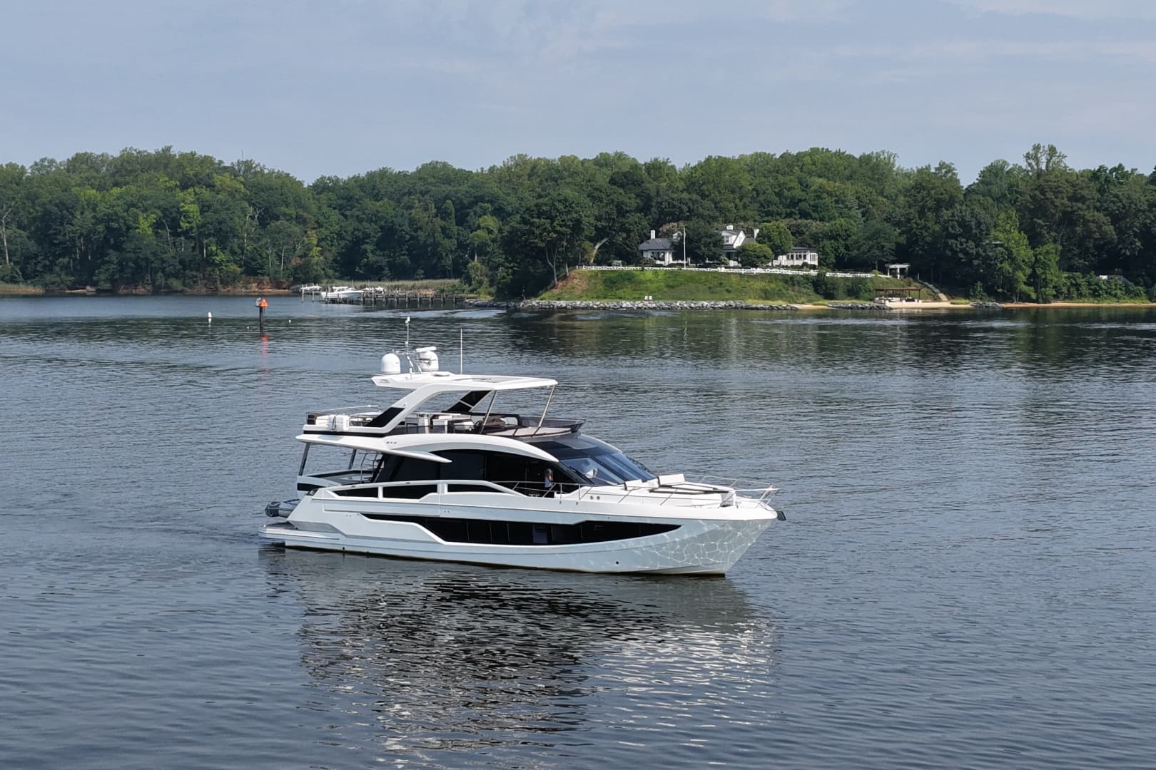 2018 Galeon 640 FLY