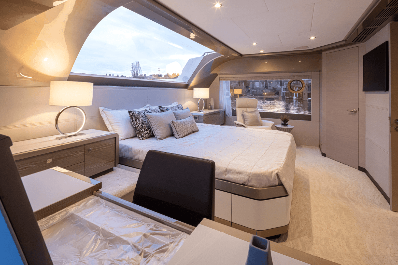 2025 Ocean Alexander 27R