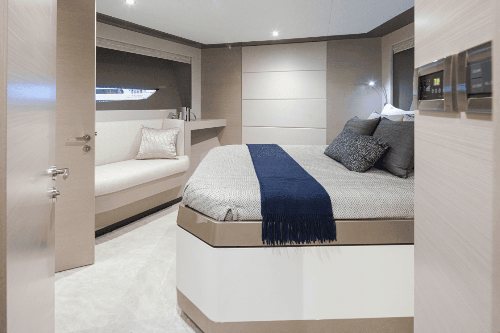2025 Ocean Alexander 27R