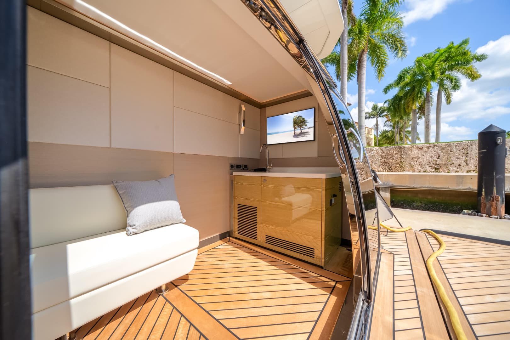 2025 Ocean Alexander 27R