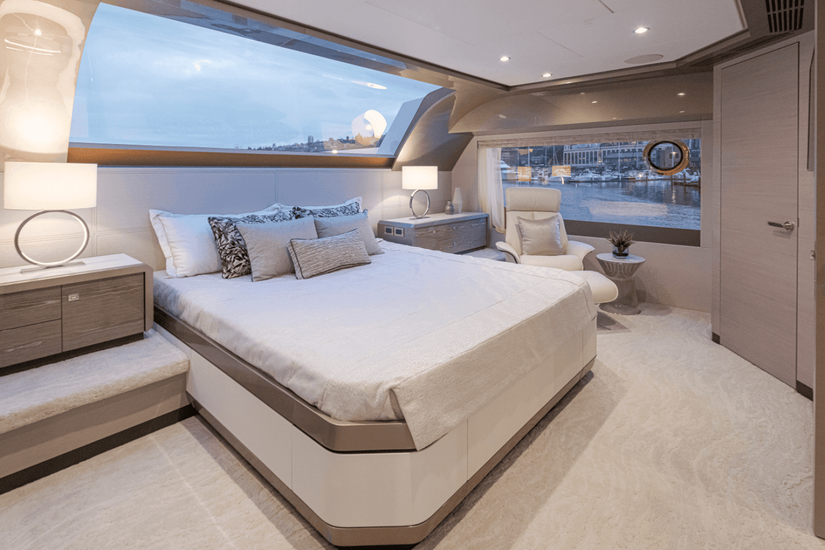 2025 Ocean Alexander 27R